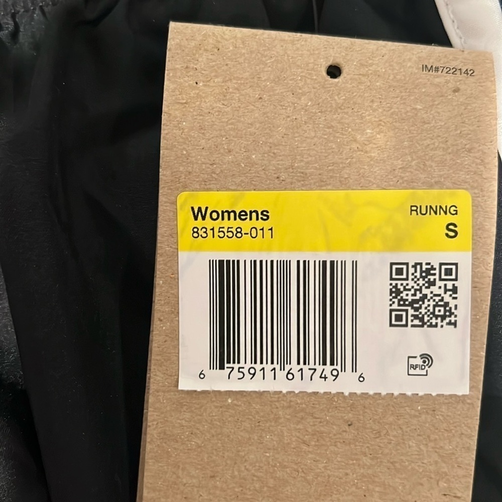 NWT Nike Women's Dri-fit Tempo Track 3.5 Short - Picture 8 of 8